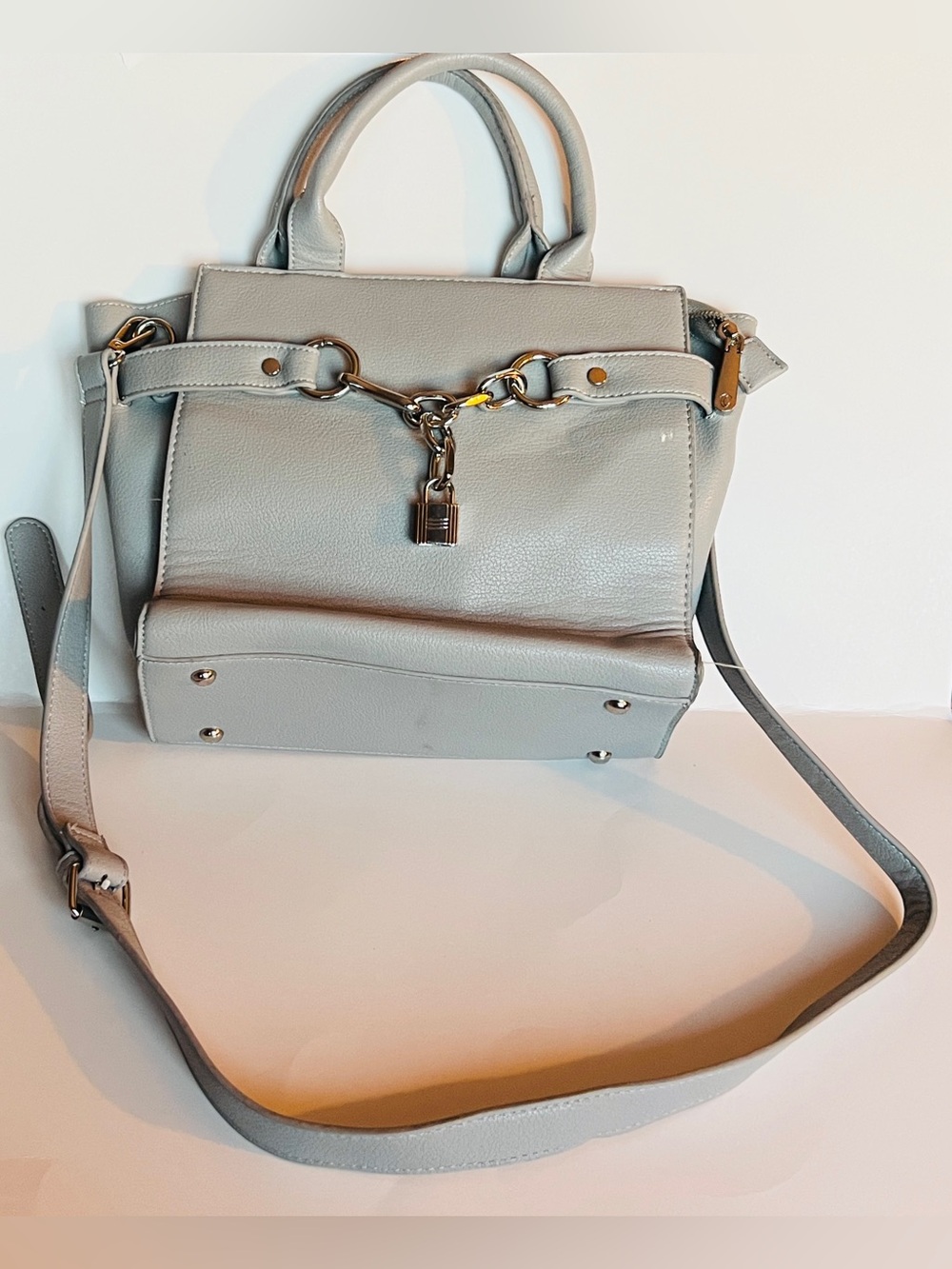 Light Gray & Silver Purse
